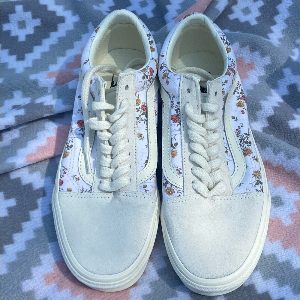 Old Skool vintage floral shoes